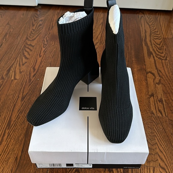 DOLCE VITA Cabe Rib-Knit Sock Booties -  excellent condition! Size 10 - Picture 8 of 12